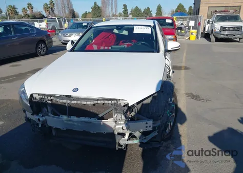 2016 Mercedes-Benz C 300 from USA, damaged, VIN 55SWF4JB7GU102907